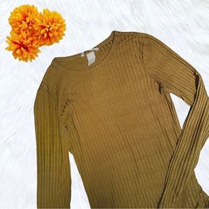 🔴4/$25 h&m long sleeve semi sheer ribbed top